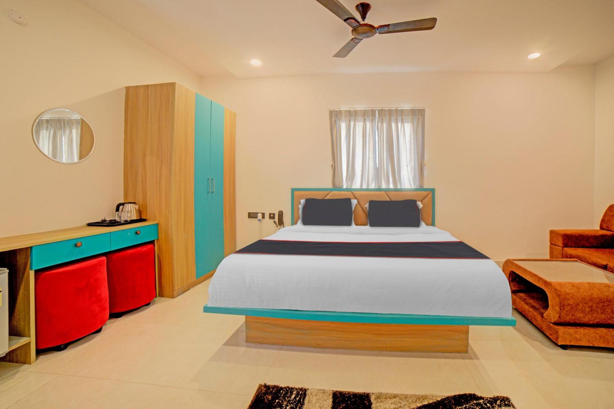 Collection O Lakeview Castle Hotel Warangal Exterior photo